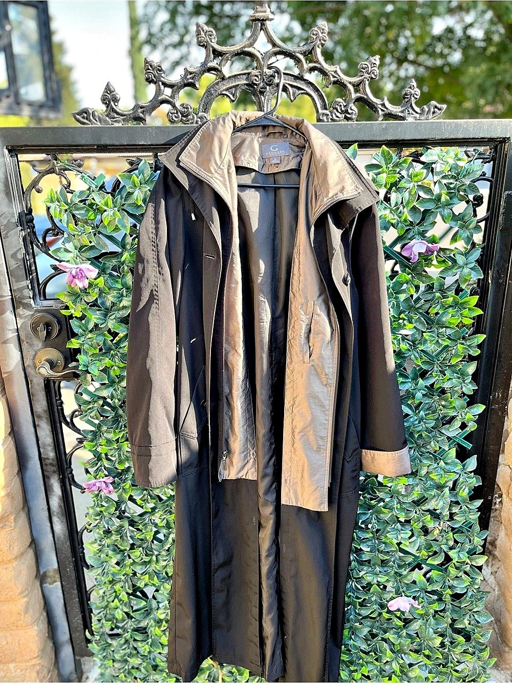 Gallery New York Hooded Trench Coat in Black & Taupe/Large